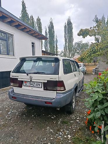 Ssangyong: Ssangyong Musso: 2001 г., 2.9 л, Механика, Дизель, Внедорожник — 3