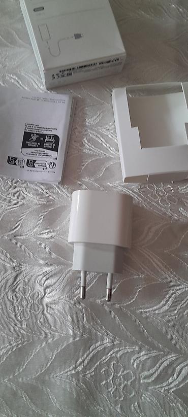 ipad satilir: Məhsul: Apple 20W USB‑C Güc Adapteri (EU iki sancaqlı) Xüsusiyyətlər — 8
