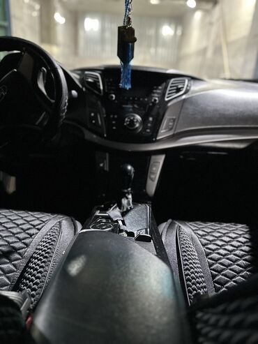 Hyundai: Hyundai i40: 2014 г., 2 л, Автомат, Бензин, Хэтчбэк