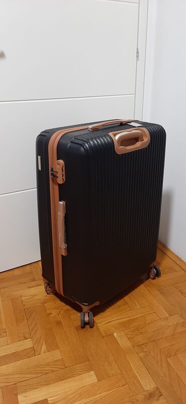 Putni koferi i torbe: Veliki kofer, bоја - Crna — 1