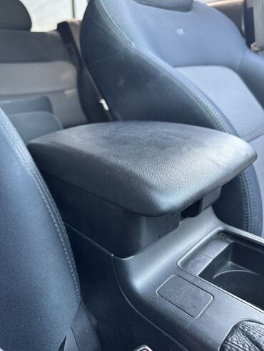 субару запчасть: Чыканак такооч Subaru, түсү - Кара, Колдонулган
