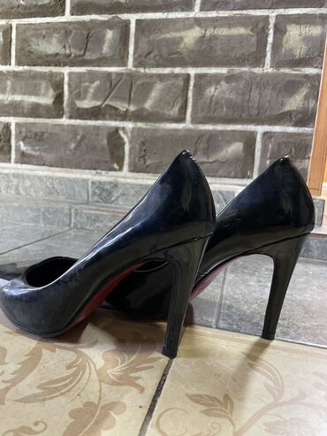 вечерние женские туфли: Туфли 36, цвет - Черный