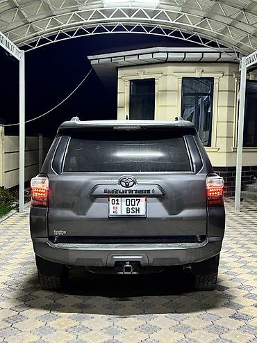 Продажа авто: Toyota 4Runner: 2021 г., 4 л, Бензин, Внедорожник — 6