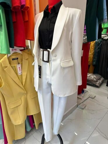 Kompleti: New Colection Richmond Odela 36/38/40/42/44/46 Cena 4800 Din — 2