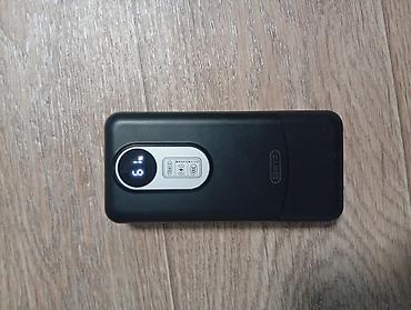телефон авто: Внешний аккумулятор (power bank) с дисплеем и встроенными кабелями — 3