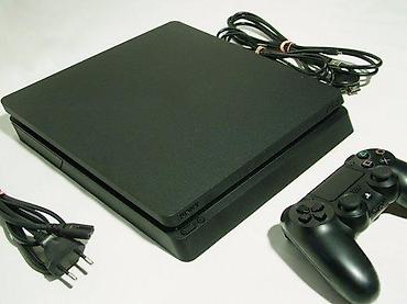 ps5 oglasi: U ponudi je Sony PlayStation 4 Slim sa naslova. Stanje: kao nova, 18 — 8