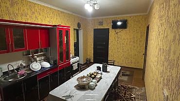 Продажа коттеджей и домов: Адрес: Ж/М Ак-ордо 3 ул.Таш-рабат Сотых: 4 Кв.метр: 10*10 Документ  — 5