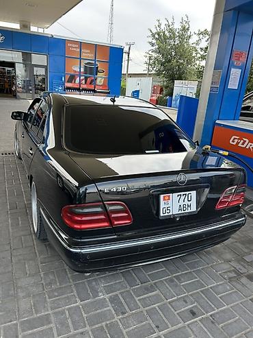 gac aion y: Mercedes-Benz E-Class: 2001 г., 4.3 л, Бензин, Седан — 9