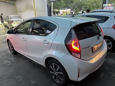 jac s7: Toyota Prius C: 2018 г., 1.5 л, Вариатор, Гибрид, Хэтчбэк — 3