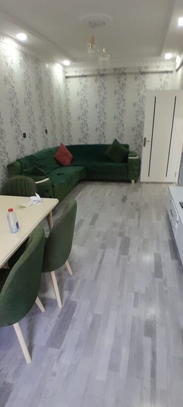 Uzunmüddətli kirayə mənzillər: 9cu mərtəbənin 3 mərtəbəsi Ancaq ailəyə verilir bütün əşyaları qalacaq — 8