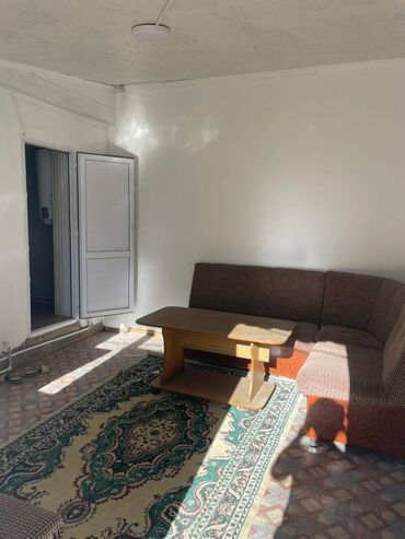 квартира в кызыл аскере: 1 комната, Собственник, Без подселения, С мебелью частично