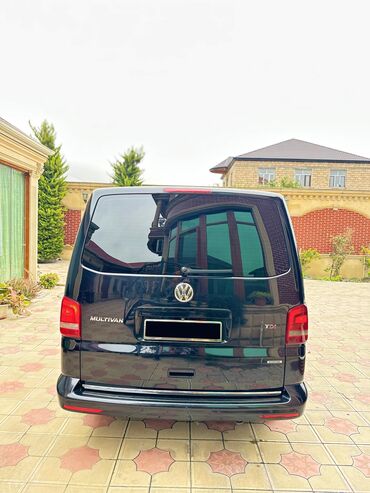 Volkswagen: Volkswagen Multivan: 2 l | 2013 il Universal — 22