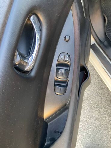 Nissan: Nissan Leaf: 2014 г., 0.1 л, Автомат, Электромобиль, Хэтчбэк — 4