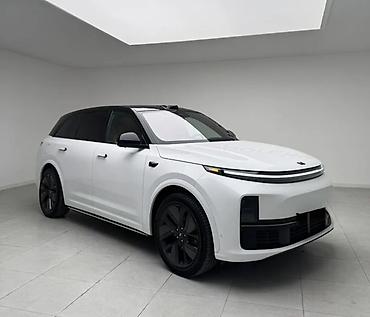 портер рядом: Lixiang L7: 2023 г., 1.5 л, Автомат, Электромобиль, Кроссовер — 1