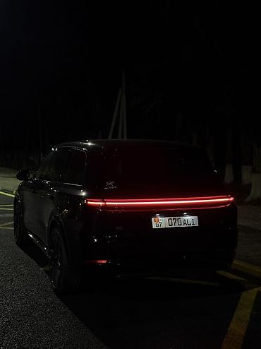 Продажа авто: Lixiang L9: 2023 г., 1.5 л, Автомат, Электромобиль, Кроссовер — 9