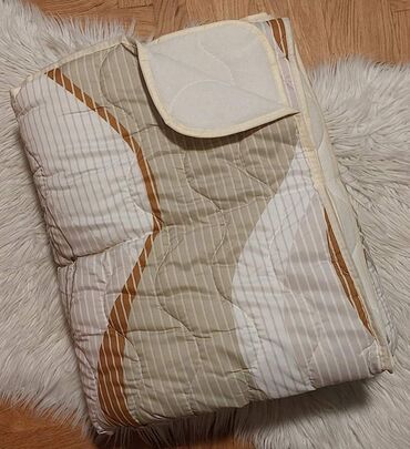 Posteljina: 💜Štep deke-140*200 💜Materijal-pamučno platno,frotir 💜Cena-1800 din — 18