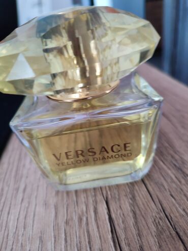 продавец парфюмерии: Продаю 90 mg люксс качество 💣
брала в Дубае