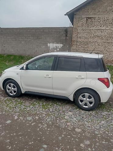 r 21: Toyota Ist: 2003 г., 1.3 л, Автомат, Бензин, Седан — 3