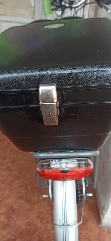 paraşüt tor: İşlənmiş Şəhər velosipedi 28", sürətlərin sayı: 7, Ünvandan götürmə