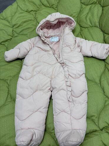 комбинезон для новорожденных зимний: Детский зимний комбинезон-конверт с капюшоном, светло-розовый.размер