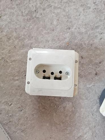 limun sadnice: Trofazni zidni prekidač i utičnice – komplet za instalacije - — 2