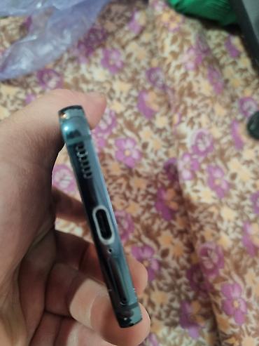 маленький айфон: Смартфон Samsung Galaxy S22 (серия S, компактный корпус) — 2