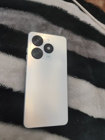 телефон бишкек бу: Tecno Spark Go 2024, Б/у, 64 ГБ, цвет - Бежевый, 2 SIM
