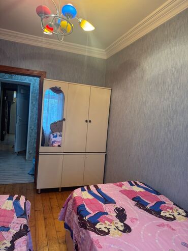 Uzunmüddətli kirayə mənzillər: 3 otaqlı mənzil – tam mebelli və məişət Ev kiraye verilir 17 nomreli — 6