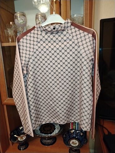 İdman dəstləri: Əla vəziyyətdə sport dəst.Heç bir defekti yoxdur.Qiyməti 25 manat — 5