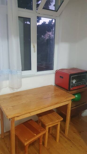 Uzunmüddətli kirayə mənzillər: Kohne gunesli,Mega storenin yanında,9 mərtəbənin,4-cü mərtəbəsində,3 — 10