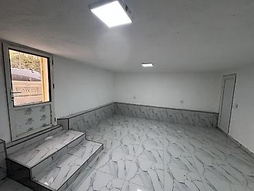 Kommersiya daşınmaz əmlakının satışı: Satilir Xüsusiyyətlər: - Tək otaqlı geniş zal, mərmər naxışlı kafel — 7