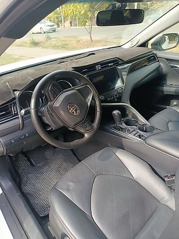 Продажа авто: Toyota Camry: 2019 г., 2.5 л, Вариатор, Гибрид, Седан — 6