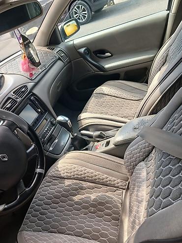 Renault: Renault Laguna sedan, gümüşü rəng. - Kuzov: 4 qapılı sedan, ön və arxa — 6