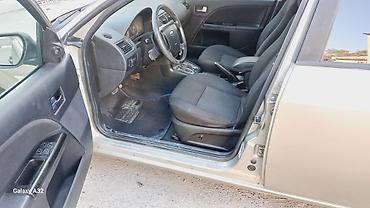 Ford: Ford Mondeo: 2 l | 2006 il 321000 km Sedan — 8