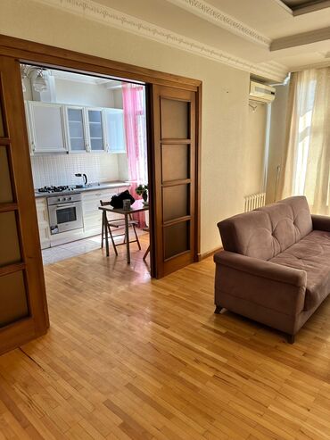 Долгосрочная аренда квартир: 3 комнаты, Агентство недвижимости — 2