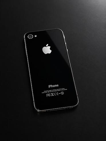 Apple iPhone: IPhone 4, Qara — 2