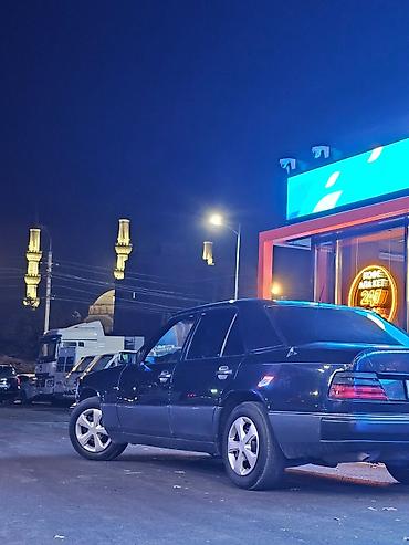 Mercedes-Benz: Mercedes-Benz W124: 1992 г., 2.3 л, Автомат, Бензин, Седан — 3