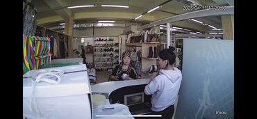 квартиры в джале: Ижарага берем Витрина, 1 кв. м, Жарал Mall, Ремонту менен, Иштеп жаткан, Жабдуулары менен