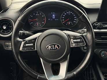 Kia: Kia K3: 2019 г., 1.6 л, Автомат, Бензин, Седан at lalafo.kg — 4 Kia: Kia K3: 2019 г., 1.6 л, Автомат, Бензин, Седан — 4