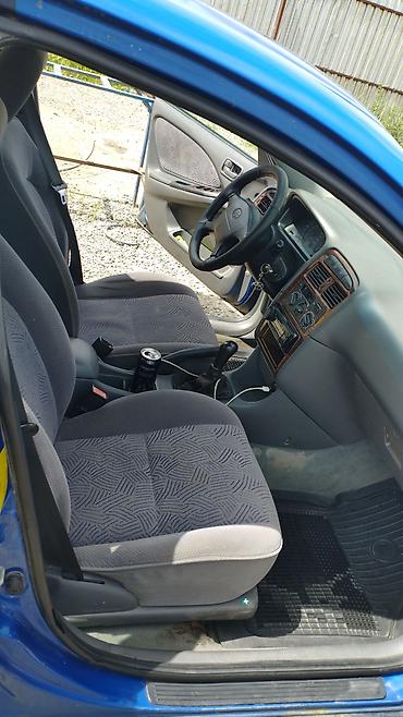 Toyota: Toyota Avensis: 1998 г., 1.8 л, Механика, Бензин — 19