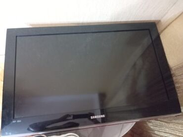 Smart TV bokslar: Televizor Samsung 82"