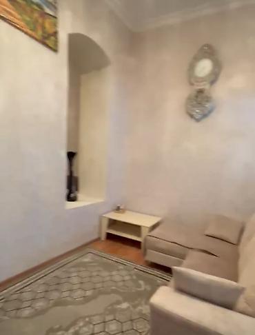 Mənzillər: 3 otaqlı mənzil – mətbəx və zal 2 yataq - Rahat planlama: girişdən — 2