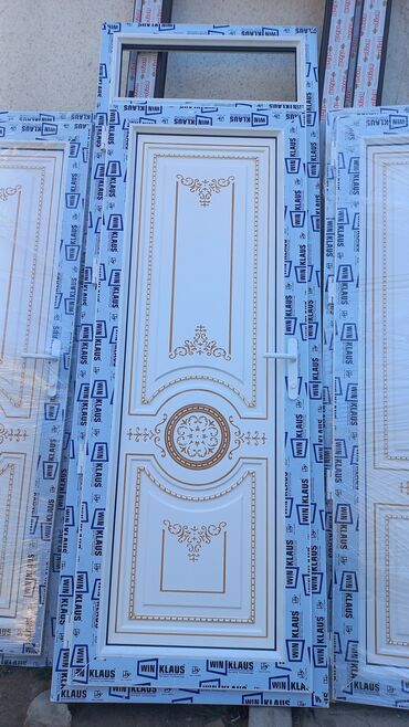 Plastik qapılar: Plastik. Alüminium. Şüşə. yana siyirməli Qapı ve Pəncərələr — 10