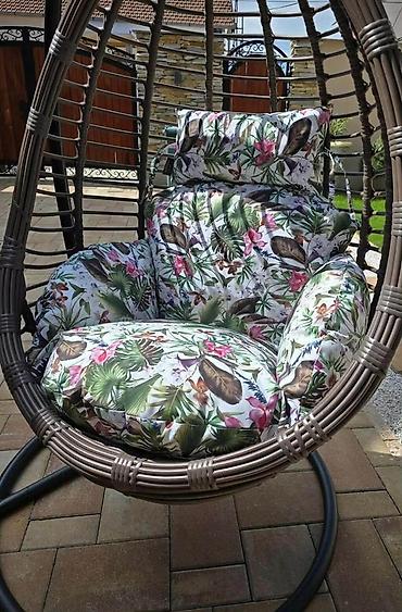 Jastuci: Jastuk jaje ljuljasku
5350 din 
👑
♦ — 9