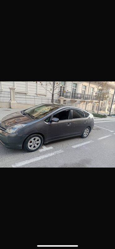 Toyota: Pirus 2007 Abs teze deyişib 1lt yağ yeyir batreka ideal Qezası olub — 2