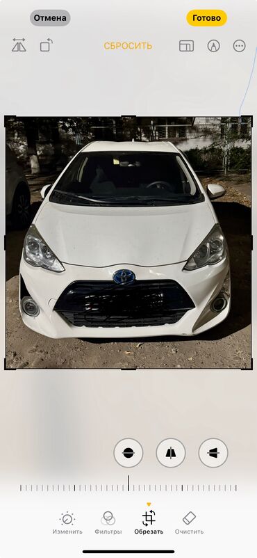 самые дорогие машины в кыргызстане: Toyota Prius: 2016 г., 1.5 л, Автомат, Гибрид, Хэтчбэк