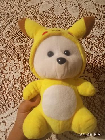 besik oyuncaq: Pikachu kostyumlu yumşaq oyuncaq ayıcık - Parlaq sarı rəngli, üz və — 2
