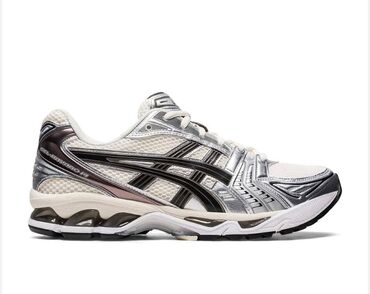 спортивные бриджи мужские: Мужские кроссовки, 41.5, Asics, Б/у, цвет - Серебристый, Самовывоз, Платная доставка