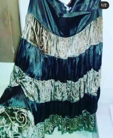 Köynək və bluzalar: Teze ve içinde bir defe geynilmiş baha alınan geyimlər — 18