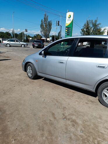 Honda: Honda Stream: 2002 г., 2 л, Автомат, Бензин, Универсал — 9